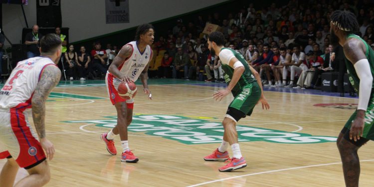 Freseros de Irapuato cae en el primero de la serie ante Santos