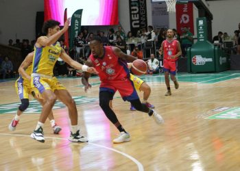 Último cuarto para el olvido le arrebata su primera victoria a Freseros de Irapuato