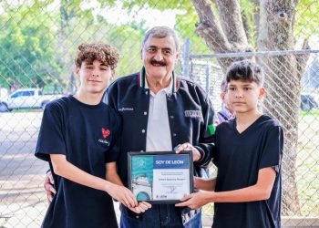 Reconocen a Arturo ‘Mano Santa’ Guerrero con el galardón Soy de León