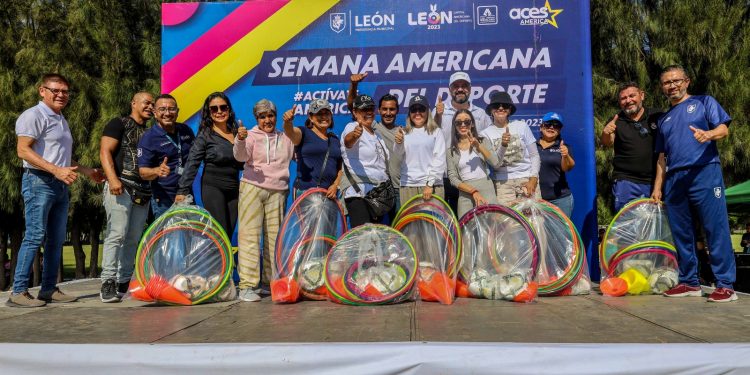 Celebra Comude León Día del Corazón con activación física masiva