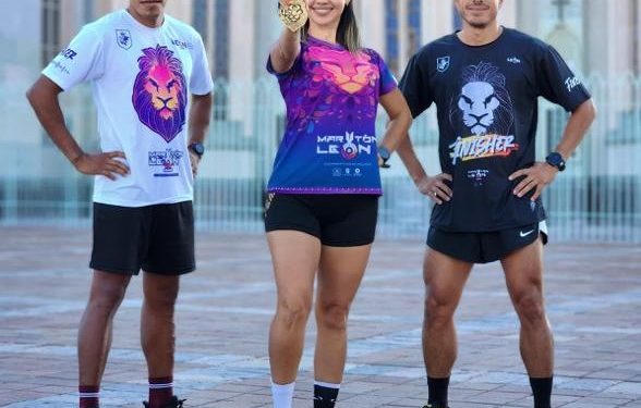 Novedosas playera y medalla engalanan el Maratón León 2023