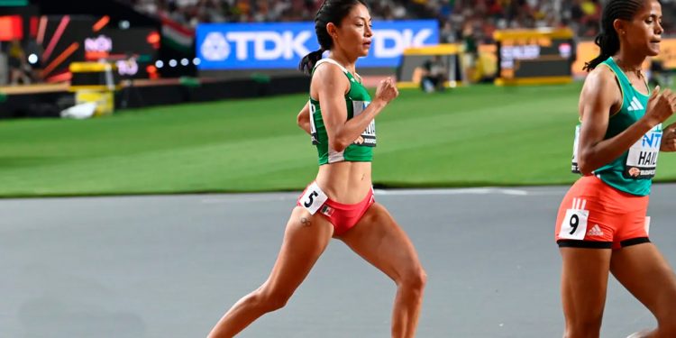 Nuevo Récord Nacional y segundo lugar para Laura Galván en los 3 mil metros de Diamond League