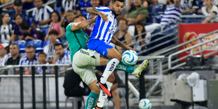 Cae la Fiera ante Monterrey en partido con polémica arbitral