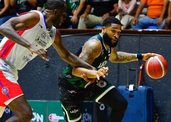 Abejas de León barre a Freseros de Irapuato y recupera la cima de la LNBP