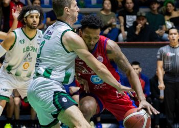 Abejas de León se impone a Freseros de Irapuato en el derbi guanajuatense de la LNBP