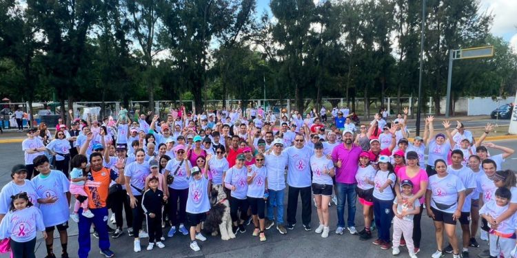 Corren en León en favor de la lucha contra el Cáncer de Mama