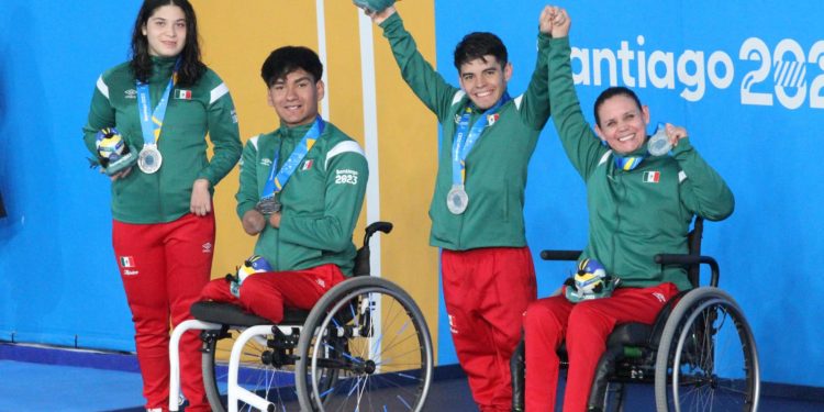 ¡Medalla de Plata para México con guanajuatenses en relevo mixto de paranatación