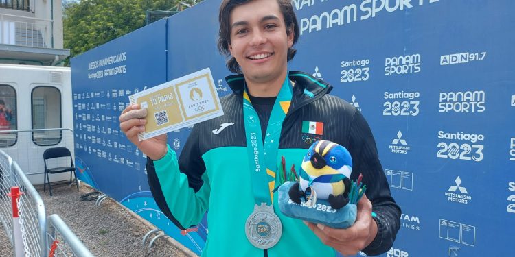 ¡A París! Matías Grande obtiene plaza olímpica y tres medallas en Santiago 2023