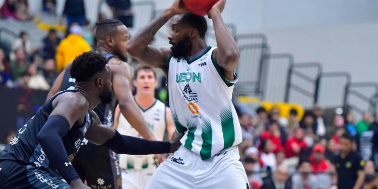 Fuerza Regia adelanta la Final de Zona sobre las Abejas de León