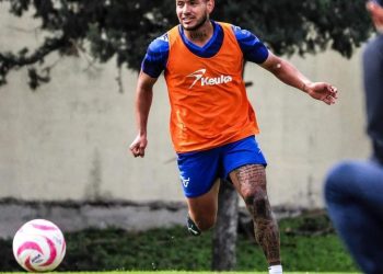 Bryan Mendoza se integra al Celaya para el 2024