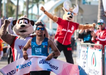 El guanajuatense Jair Rangel se corona en el Maratón Pacífico Mazatlán 2023
