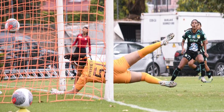 León Femenil Sub 19 saca empate de visita en final de ida ante América