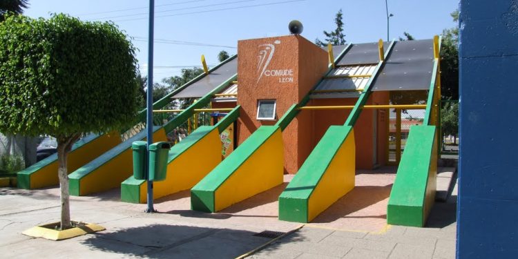 Inician obras de rehabilitación en la Deportiva del Coecillo