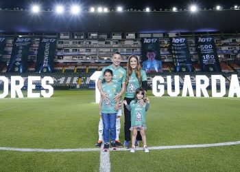 «Sé lo que significa este número y este club»; Andrés Guardado usará el 17 en León