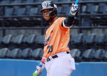 Llega Dennicher Carrasco a los jardines de los Bravos de León