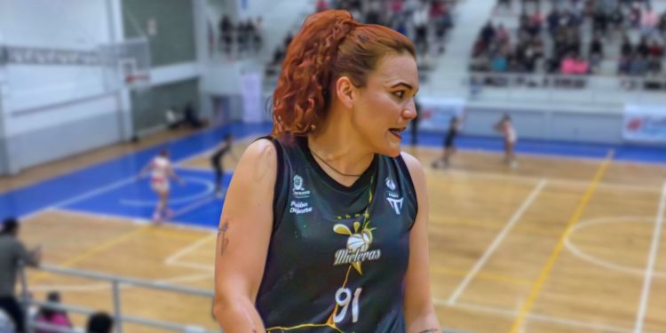 Par de triunfos para Mieleras en el arranque de la LMBPF