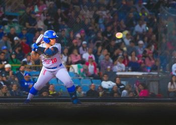 Las Charras se imponen contra las Bravas en el primero de la serie