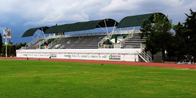 Celebra su 61 aniversario la Deportiva del Estado