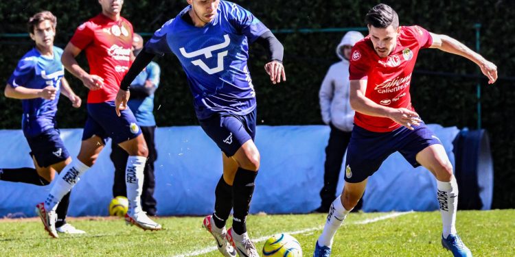 Celaya cierra preparación para el Cl 24 con derrota por goleada ante Chivas