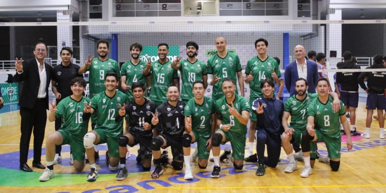 Desde la cancha, Virtus conmemora el 448 aniversario de la ciudad de León