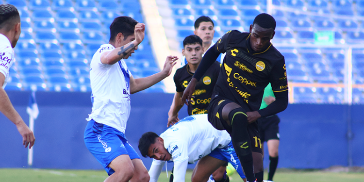 ¡Felices 70! Celaya celebra su aniversario con triunfo ante Dorados