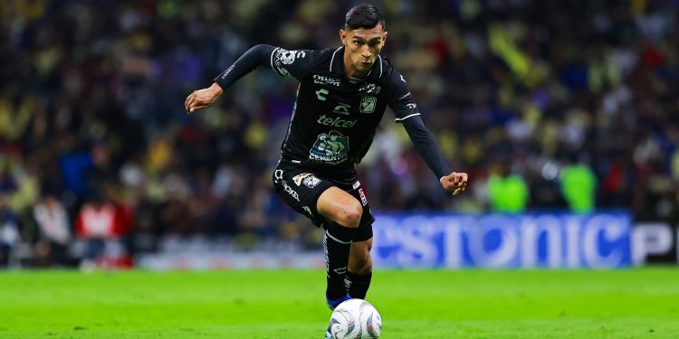 Fidel Ambriz, incluido entre los 60 preliminares por México para Nations League