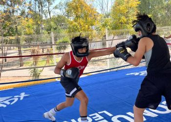 Presentan Exhibición Jóvenes Boxeadores en Parque del Árbol