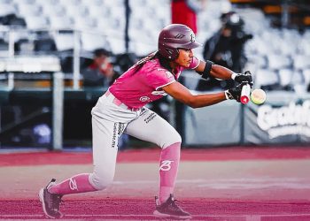 Bravas pasan por encima de las líderes Charras por pizarra de 6 carreras a 4