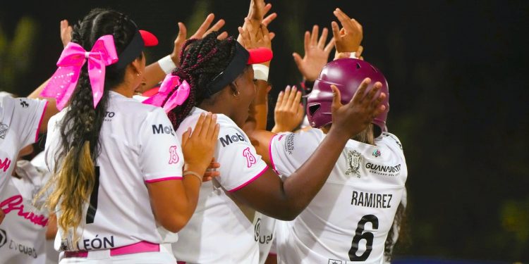 Actuación destacada impulsa el primer Triunfo de las Bravas