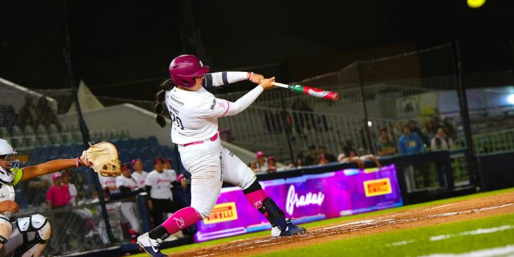 Bravas vencen a Olmecas en el primer compromiso