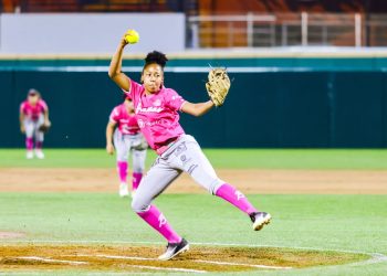 El Águila de Veracruz domina a Bravas de León con cuadrangulares