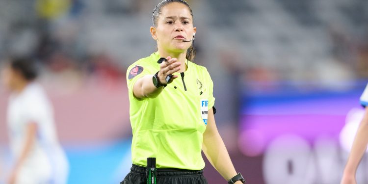 Karen Hernández al León vs Puebla… tercera mujer en arbitrar en la Liga Mx