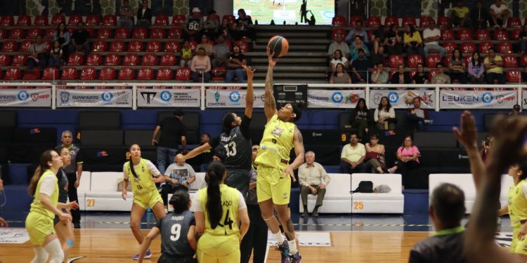 Llega el triunfo 17 para Mieleras de Guanajuato, al vencer a Avispas