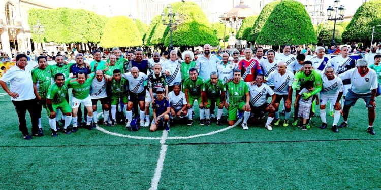 Derrochan talento veteranos del Club León y Unión de Curtidores