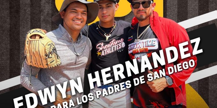 Bravos de León firma del prospecto Edwyn Hernández con Padres de San Diego