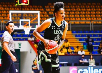 Gia Pack regresa a la duela del Domo de la Feria