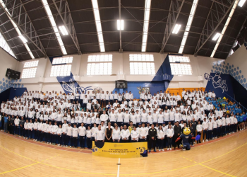 Deportistas de la UG reciben uniformes para la Universiada Nacional CONDDE 2024