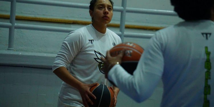 Adriana Romero se integra a las filas de Freseras de Irapuato