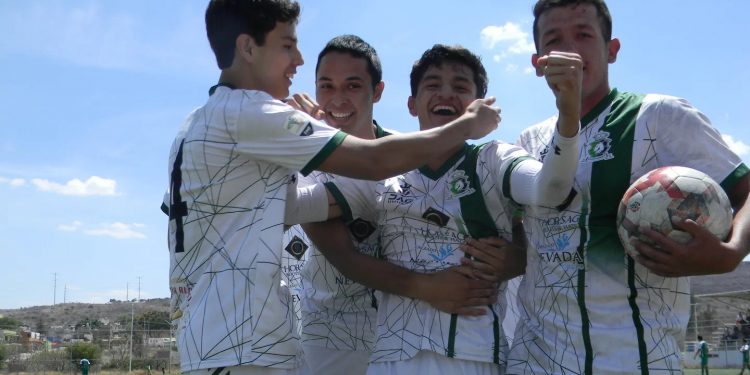 Atlético Leonés conoce a su rival para la lliguilla de la Liga TDP