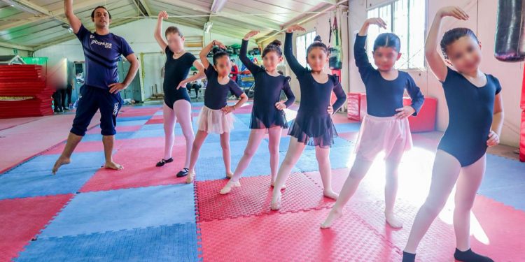 Da el ballet grandes beneficios a niños en Comude León