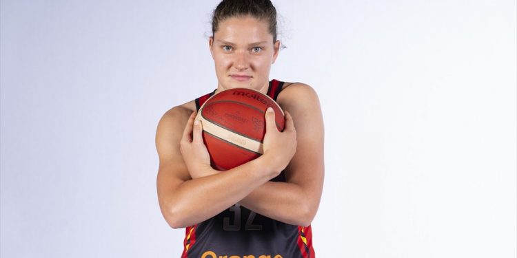 Desde Bélgica, la seleccionada Heleen Nauwelaers es nueva jugadora de Freseras de Irapuato