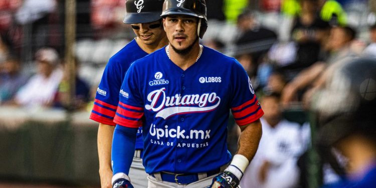 Va Alberth Martínez con Bravos por una nueva historia en la LMB