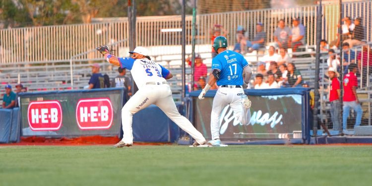 Bravos de León iguala la serie ante El Águila de la mano de Micker Adolfo