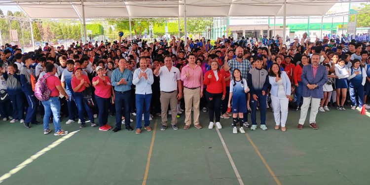 Celebran el Día del Desafío arrancando el Torneo Intersecundarias 2024 en León