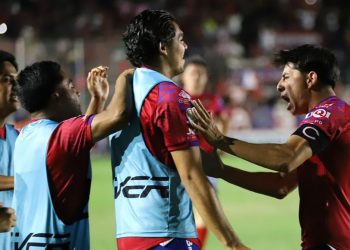 Revierte Irapuato y toma ventaja en semifinales ante Racing FC