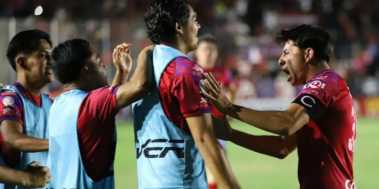 Revierte Irapuato y toma ventaja en semifinales ante Racing FC