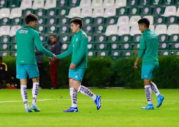 Con renovación en puerta, León regresa a pretemporada este jueves