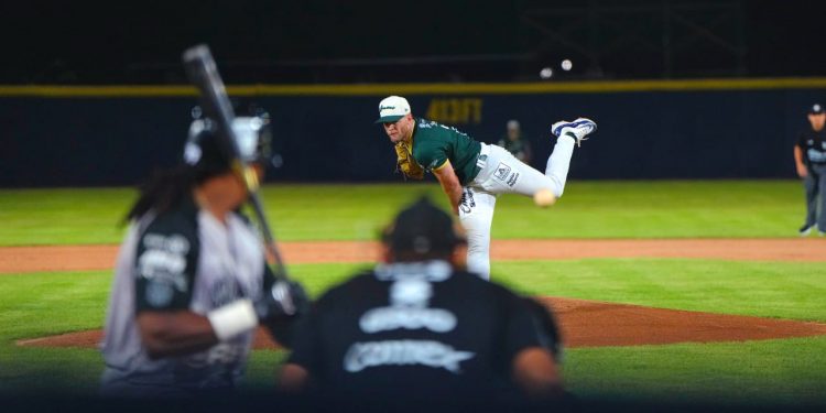 Extravía Bravos de León buena racha al recibir paliza de Olmecas