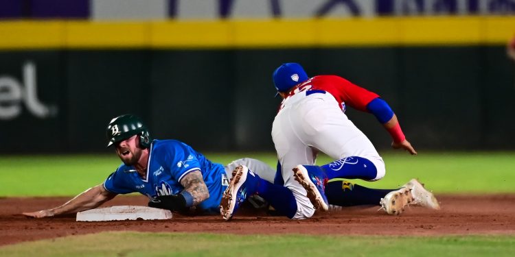 Bravos de León quedan tendidos y Acereros iguala la serie