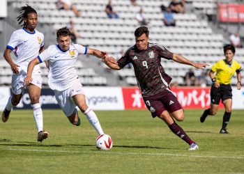 México se lleva el triunfo en penales ante Francia en su debut en el Maurice Revello